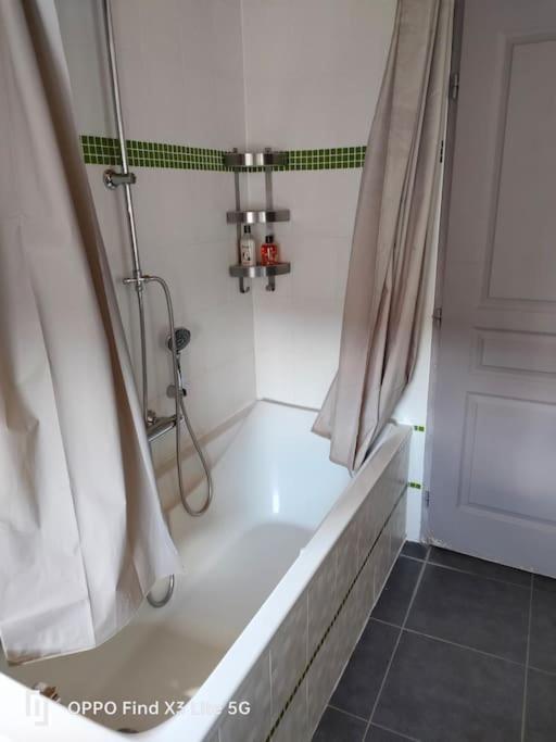 Maison Chaleureuse Proche A31, Avec Parking Lesmenils Exterior foto